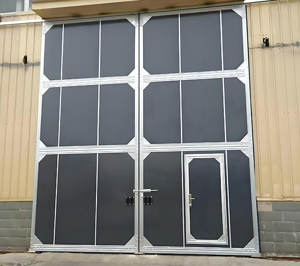 幸福路街道工业厂房门