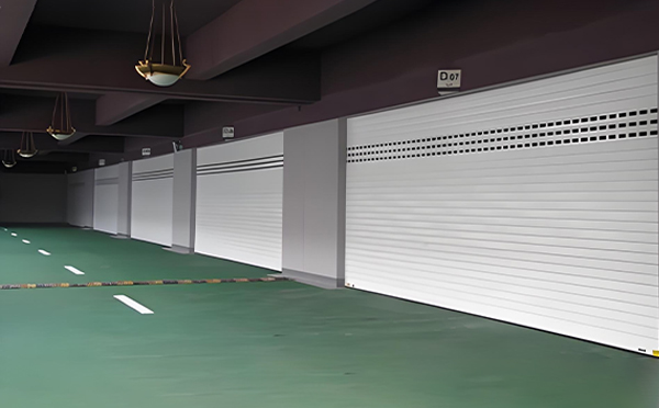 幸福路街道车库门 幸福路街道车库门