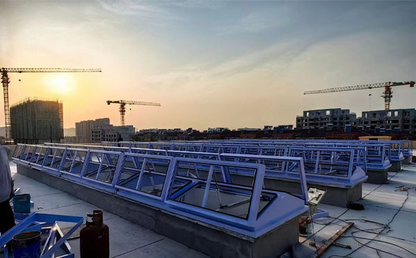 消防幸福路街道排烟窗工作原理