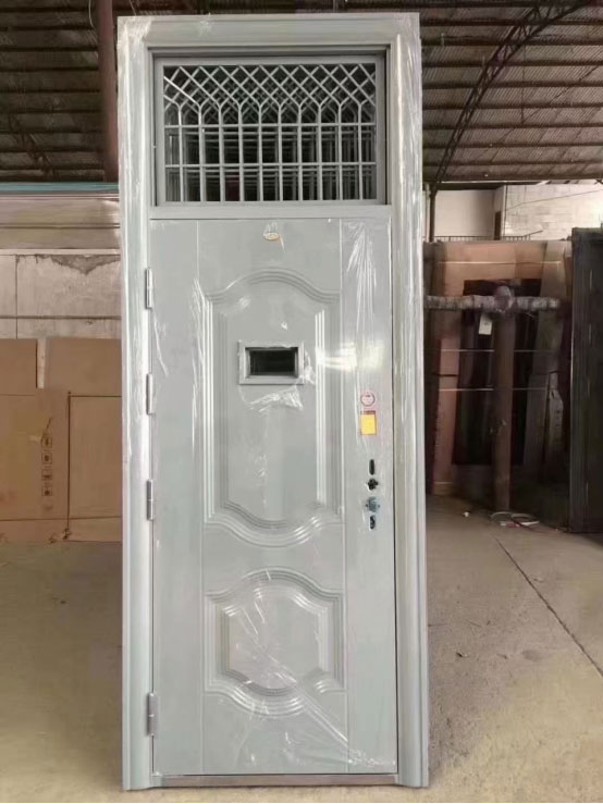 幸福路街道学校教室门