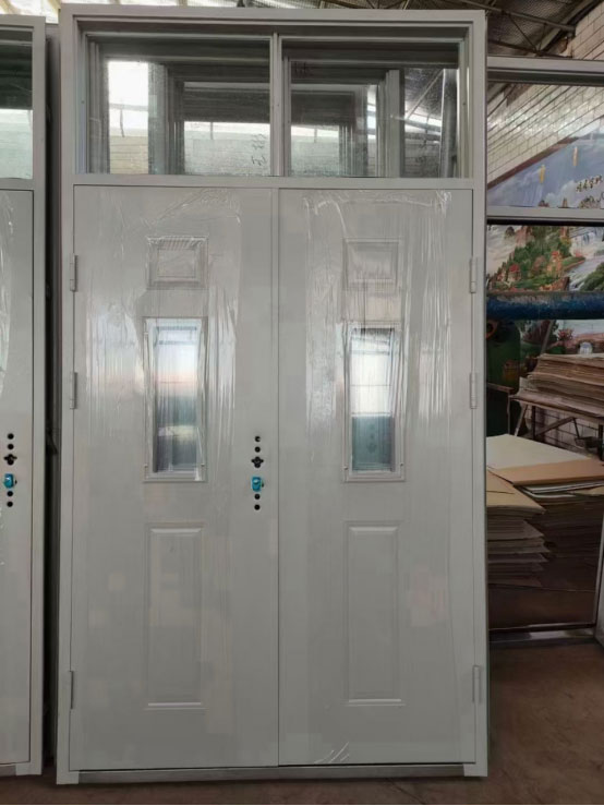 幸福路街道学校教室门