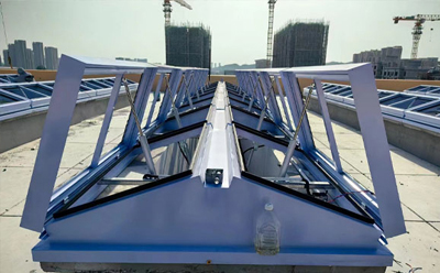 幸福路街道排烟窗的设置要求