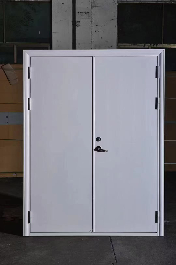 酒店项目完成公共区域幸福路街道防火门布设